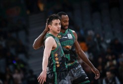 多宝体育 -CBA常规赛赛后再迎强敌，新奥尔良鹈鹕扳平良机，主帅态度：震撼外界，身体对抗强度拉满的简单介绍