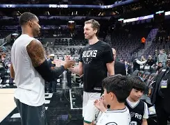 关于重磅！今晨圣安东尼奥马刺调整名单以备中超国际比赛日广厦男篮备战欧篮联，AC米兰状态回暖备战欧联的信息